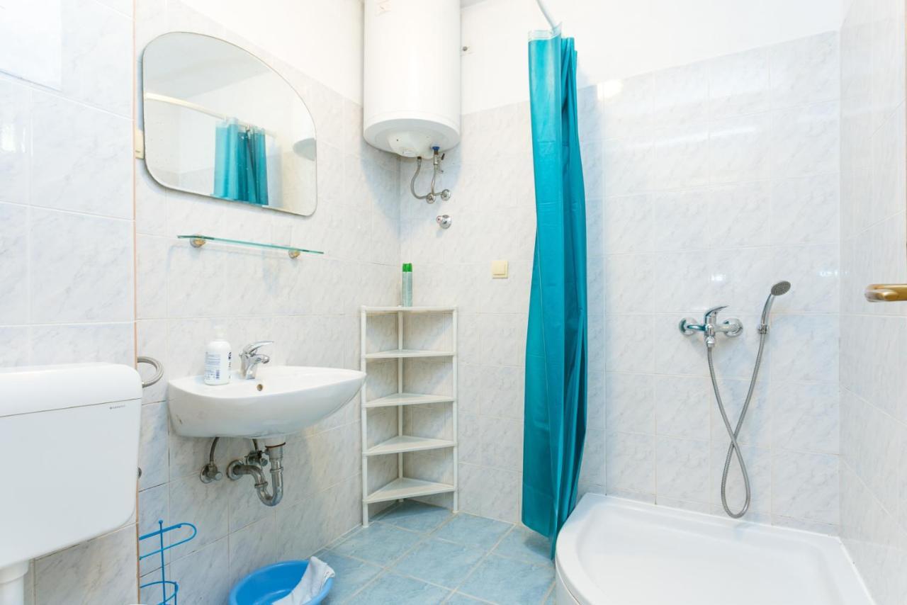 Apartments By The Sea Zivogosce - Porat, Makarska - 20207 Игране Екстериор снимка