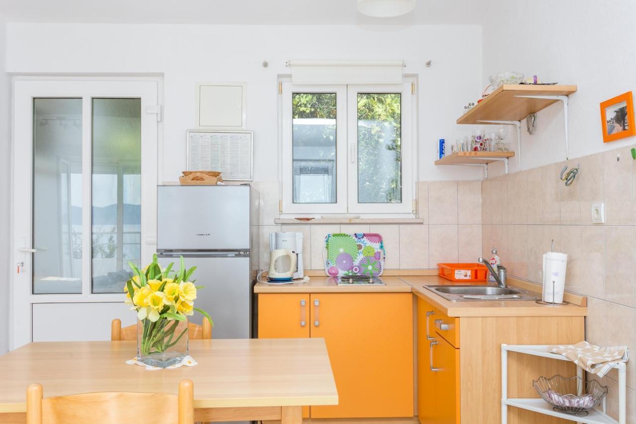 Apartments By The Sea Zivogosce - Porat, Makarska - 20207 Игране Екстериор снимка